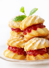 Jam sandwich cookies
