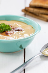 Waldpilzsuppe mit gerösteten Brot_03