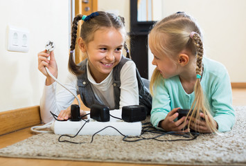 sisters with socket extender