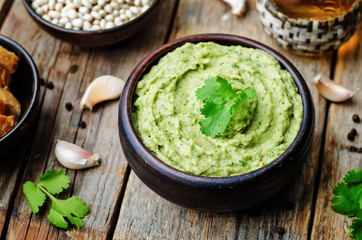 white beans avocado cilantro lime hummus