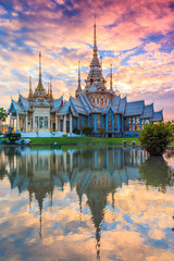 Fototapeta premium Wat Non Kum or Wat Somdej Toh Brahmaramsi, Thailand