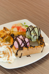 Honey toast and ice cream