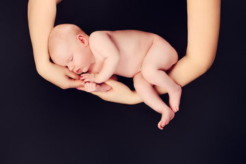 Obraz premium mothers cradle