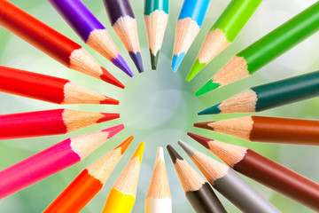  crayons de couleurs