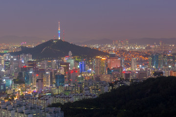 Fototapeta na wymiar Seoul at night, South Korea city skyline.