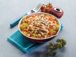 oven pasta with tomato sauce mozzarella and oregano