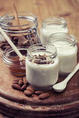 homemade yogurt almond milk  (Toning)