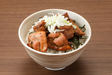 焼き鳥丼