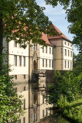 Fototapeta na wymiar Schloss Strünkede in Herne, NRW, Deutschland