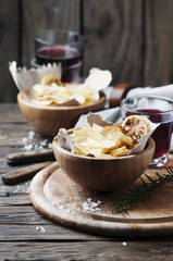 French fried potatoes with lemon and rosemary