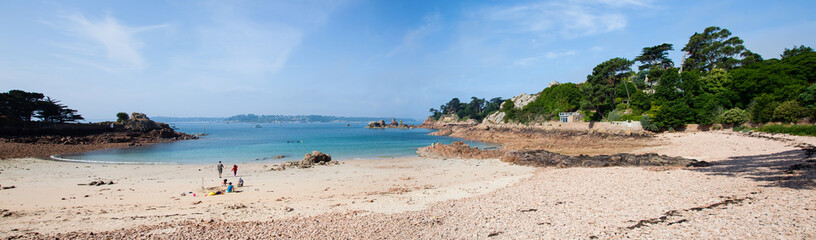 Bretagne - Plage sur lïle-de-Bréhat