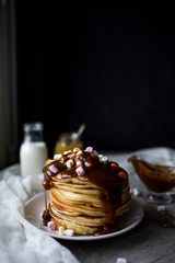Pancake with caramel, marshmallow and honey