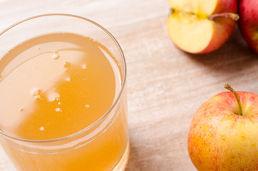 Apple juice with fresh apples