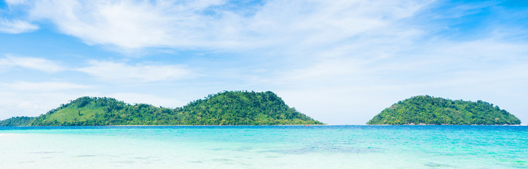 Panoramic picture of tropical island at Thailand  - nature background
