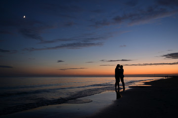 Para zakochanych na plaży w Bibione - Włochy © jaworex