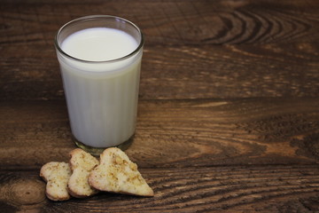 Glass of milk and cookies
