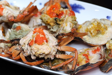 steamed crab with eggs