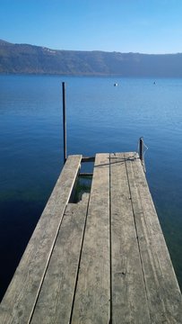 passerella con tavola rotta