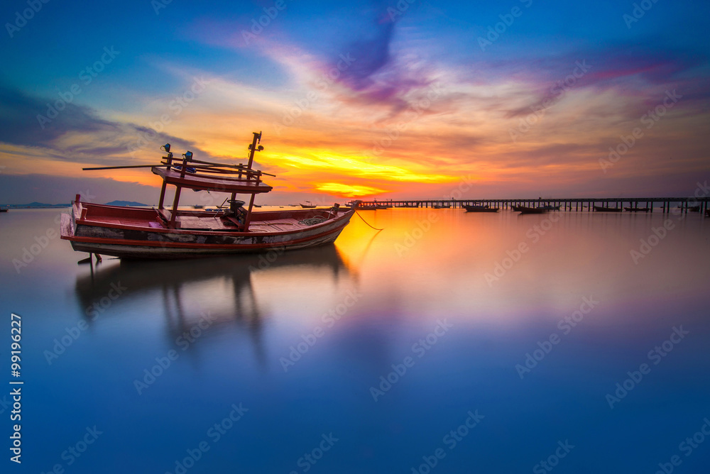 Wall mural boat and sunset