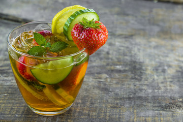 Refreshing Pimms cocktail with lemonade