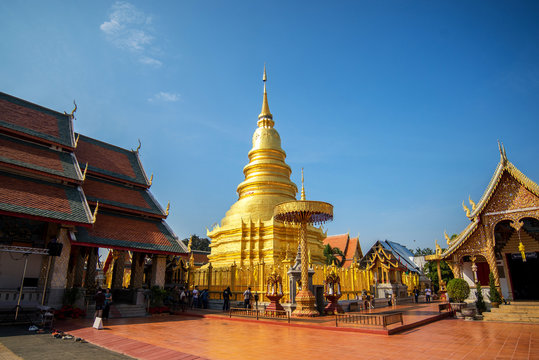 wat phra that haripunchai  is a lanna style temple in lamphun ,