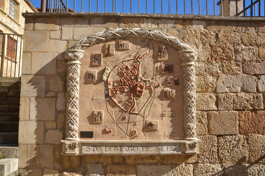 mapa labrado en piedra de Santo Domingo de Silos