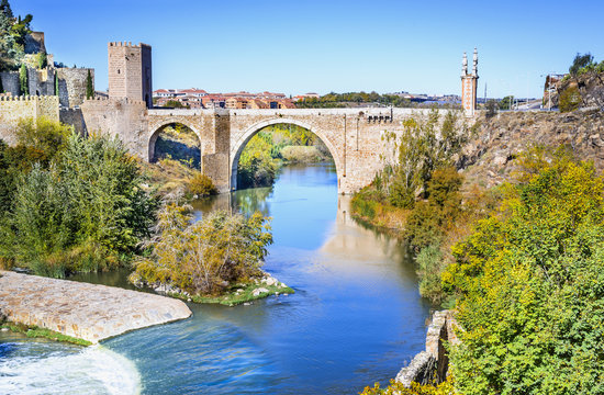 Toledo, Alcantara Bridge, Castile, Spain