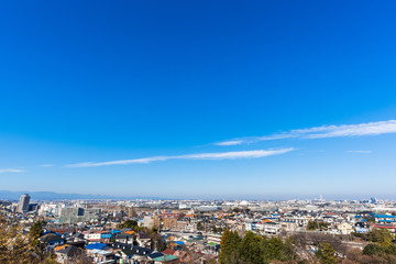 住宅街と青空