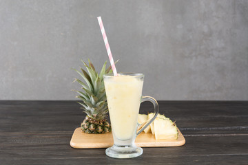 pineapple smoothie