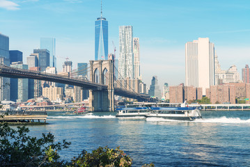 Fototapeta na wymiar The Brooklyn Bridge, New York City