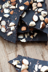 Obraz na płótnie Canvas Raw vegan chocolate with nuts