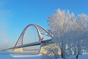 A large arch bridge in the cold winter