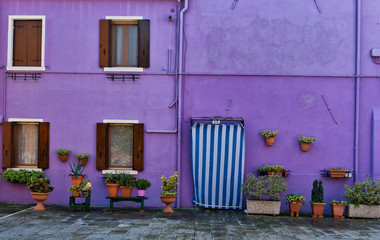 Fototapeta na wymiar Colorful house facade in Burano, Italy