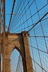 Naklejka premium Stalowe linki nośne wspierające Brooklyn Bridge