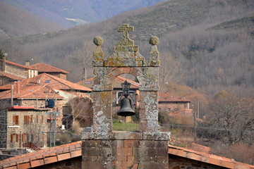 campanario de piedra