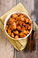 Sticky spicy chicken bites