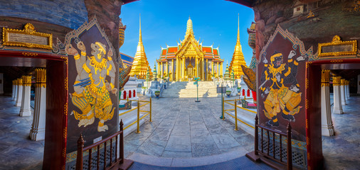 Wat Phra Kaew, Temple of the Emerald Buddha, Bangkok, Thailand
