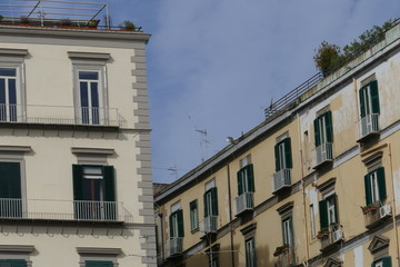 Fototapeta na wymiar Häuser in Neapel
