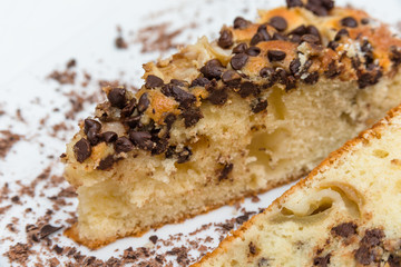 Torta farcita con uva cotta nella grappa e cioccolato