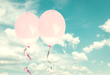 Fototapeta na wymiar pink baloons in the sky