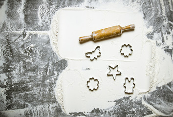 Preparation of the dough. Flour with a rolling pin and shape for cookies.