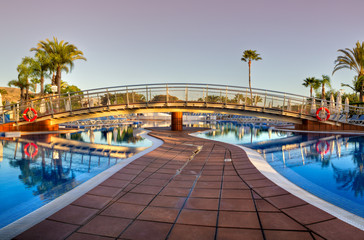 Atardecer en la piscina 