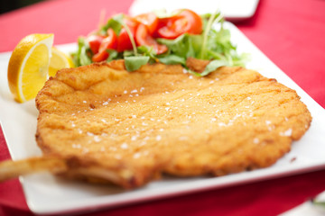 Schnitzel with vegetables