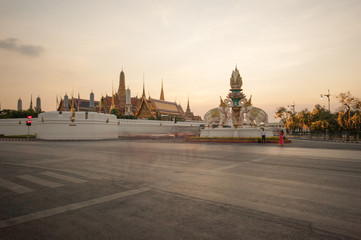 Obraz premium BANGKOK - THAILAND, DECEMBER 28 : Grand Palace Temple, Landmarks of Bangkok on 28 December 2015, Bangkok, Thailand