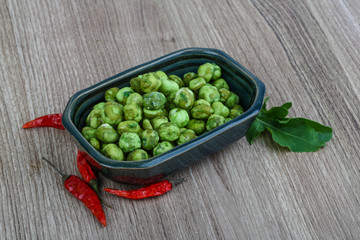 Wasabi peas