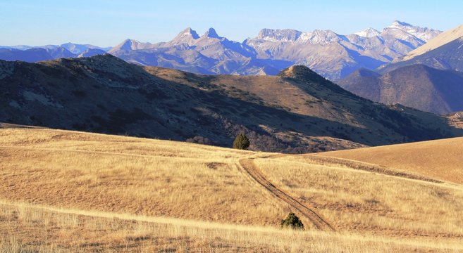 le D&eacute;voluy vu depuis la montagne de Ce&uuml;ze