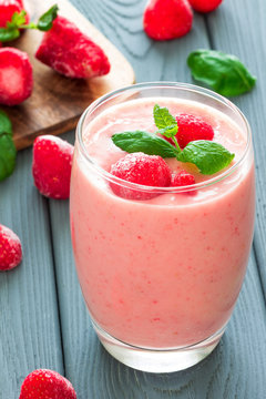 Pink Berry Smoothie with Frozen Strawberries and Mint