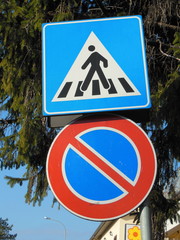 61 - crosswalk e no parking
