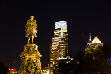 Benjamin Franklin Statue Philadelphia at night