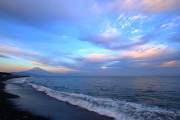 Obraz premium 富士山の夕景（三保の松原より）